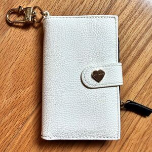Betsey Johnson White Vegan Leather Bifold Wallet with Keychain